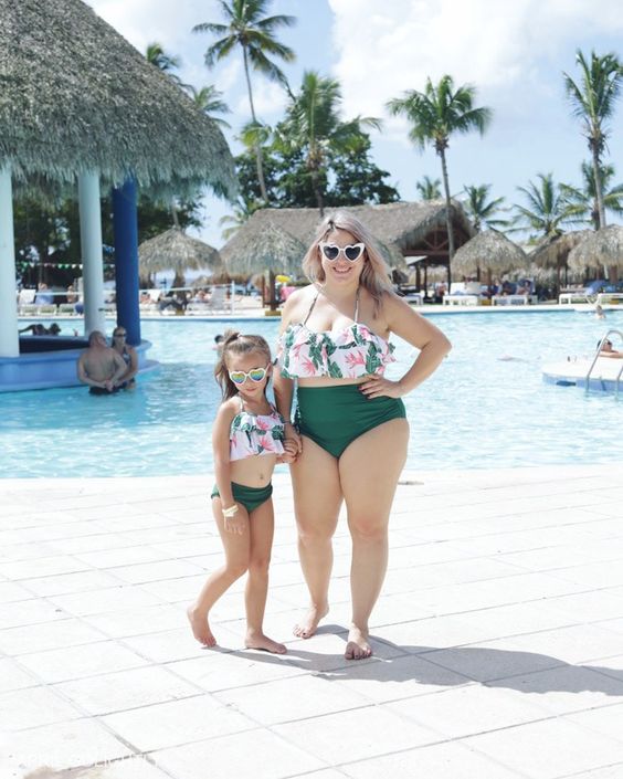 How to choose the perfect plus size bathing suit?