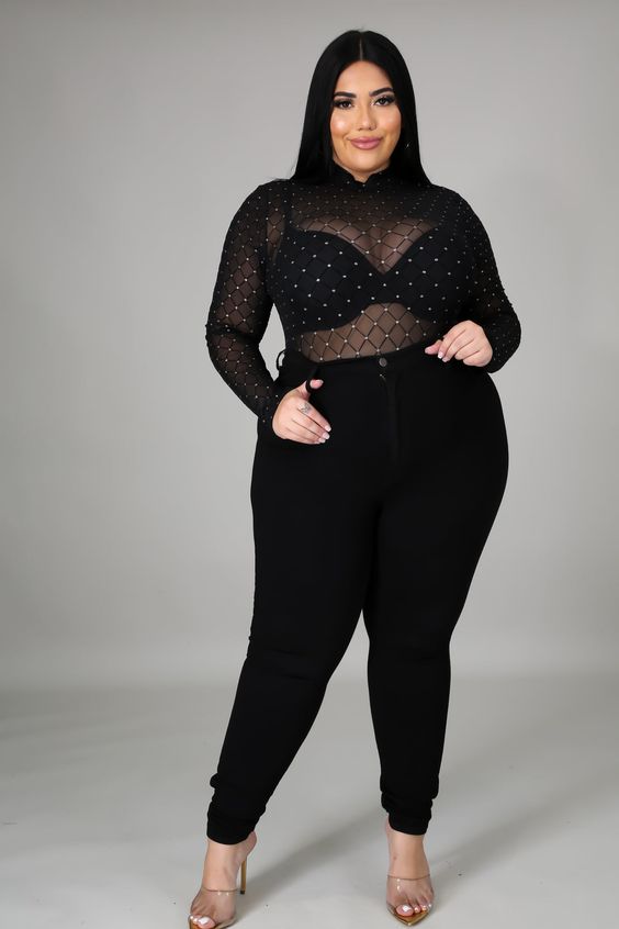 Black is a popular choice for base color among curvaceous women