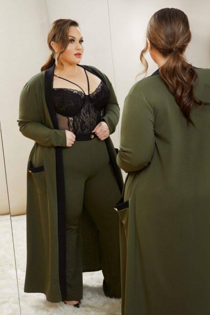 Ming Wang is a brand that makes stylish plus-size clothes Ming Wang is a brand that makes stylish plus-size clothes